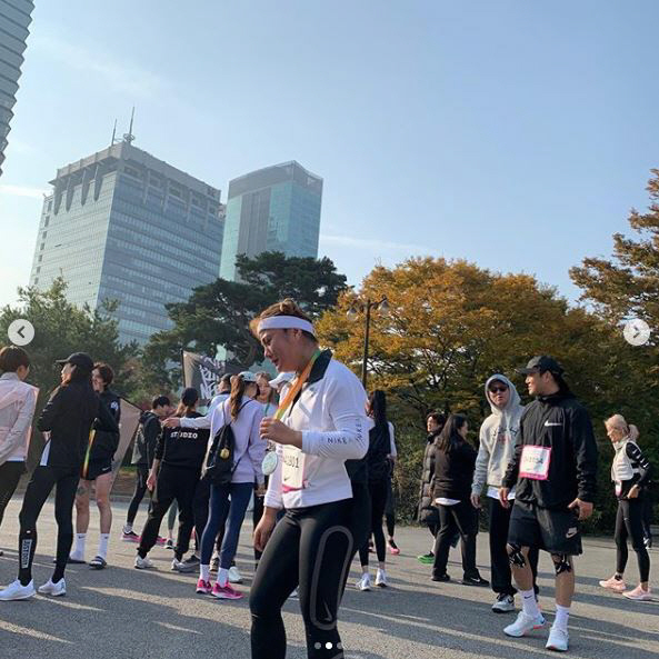 이시언, 이상윤·안재홍·박나래와 10km 마라톤 완주 인증샷..'역사를 쓰다'