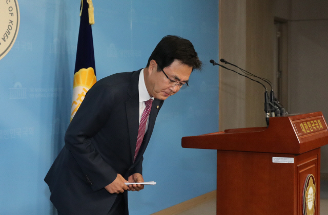 '영남·강남 중진 용퇴하라'…폭발한 한국당 쇄신론