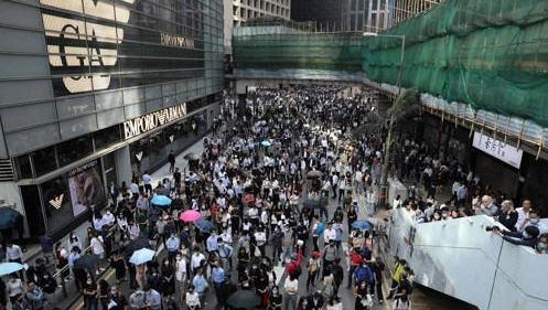 지난 12일 홍콩 도심을 행진하는 시위대 /연합뉴스
