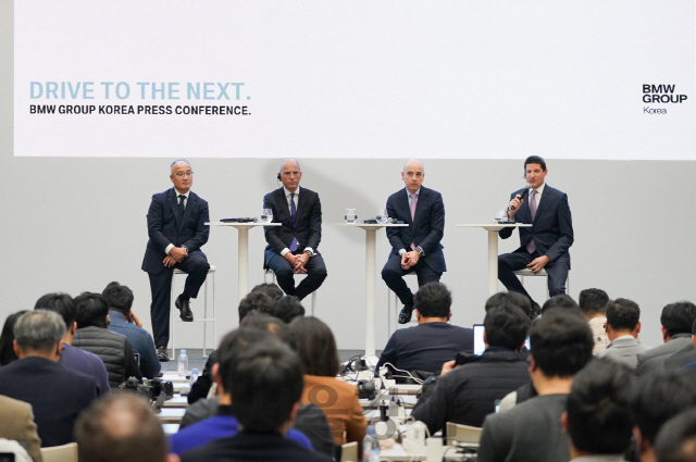 BMW '한국 협력사 부품구매, 내년 2조6000억으로 늘릴 것'