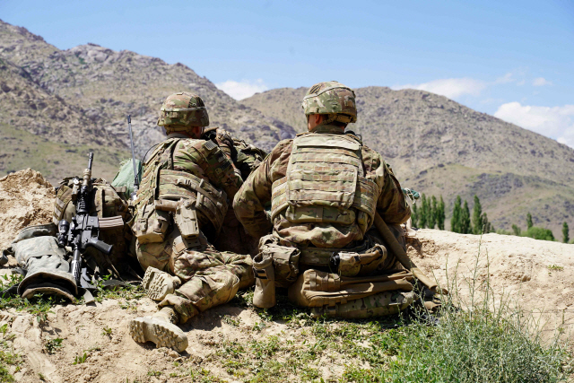 아프가니스탄에서 정찰 임무를 수행하고 있는 미군. /AFP연합뉴스