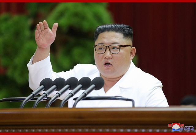 김정은 '공세적 정치외교·군사 조치 준비'