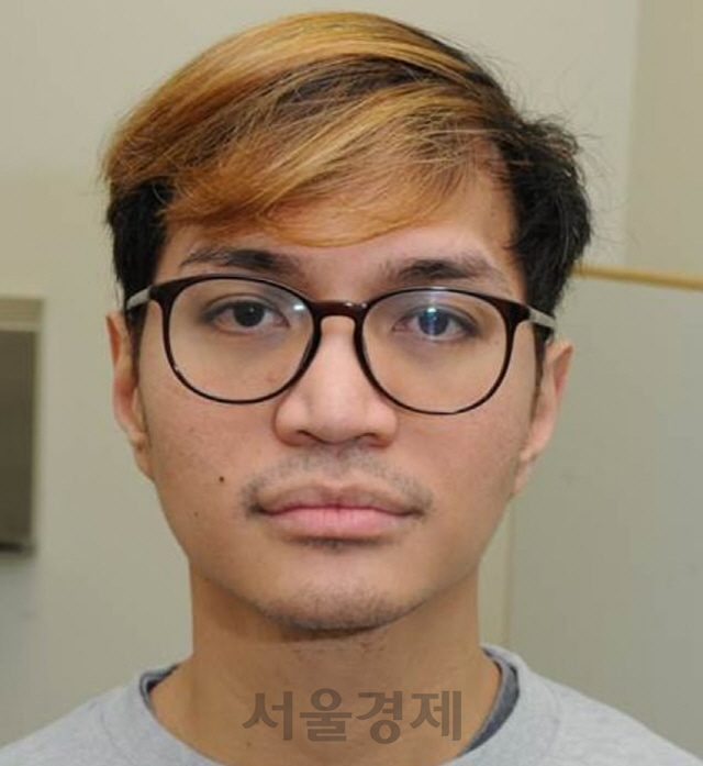 이성애자인 남성들을 성폭행한 혐의로 종신형 선고받은 레이나드 시나가(36). 사진/연합뉴스