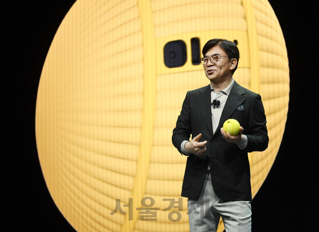 [CES 2020] 김현석 삼성전자 사장 '로봇이 삶의 동반자로…인간 중심 기술혁신 이끌겠다'