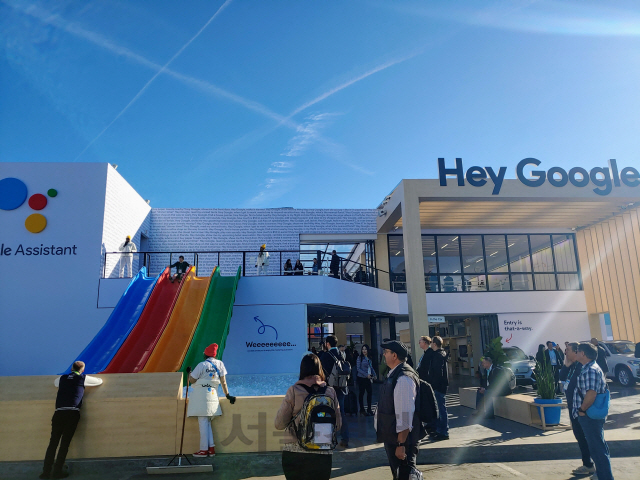 미국 라스베이거스에서 열린 세계 초대 가전·IT 전시회 CES 2020의 구글 부스 전경/권경원기자