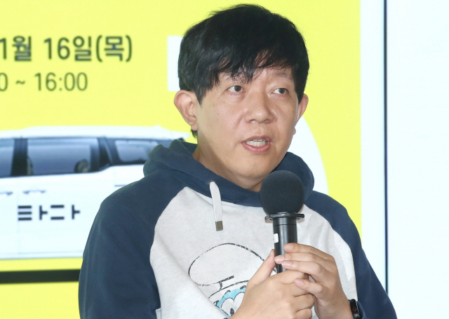 이재웅 쏘카 대표가 16일 오후 서울 강남구의 한 건물에서 열린 오픈넷 주최 ‘타다 금지법 금지’ 대담회에서 발언하고 있다./연합뉴스