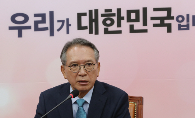 김형오 '한국당 공천..물갈이 국회 모습 보일 것'