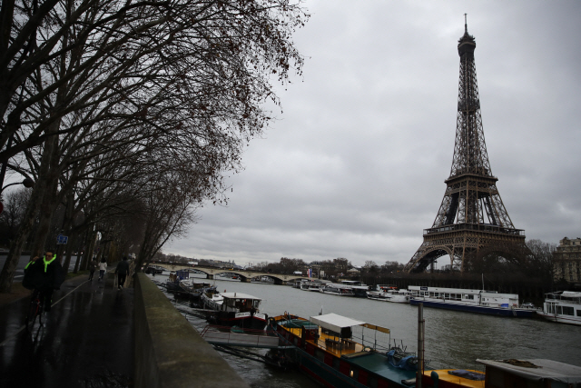 프랑스 파리 시내에 있는 에펠탑 /AP연합뉴스