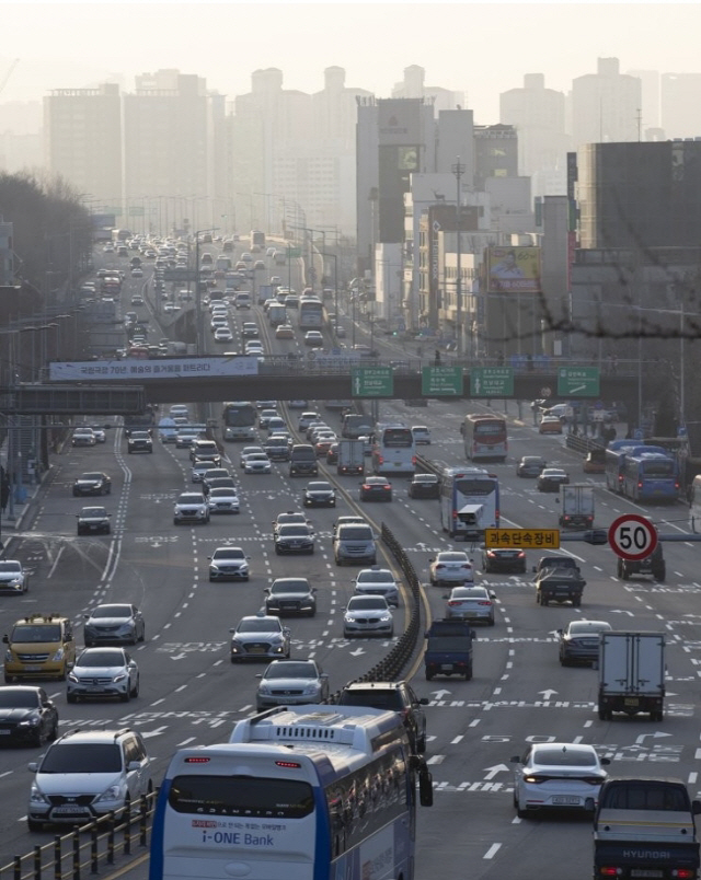 일년 중 가장 춥다는 '대한'…강추위대신 짙은 미세먼지 '기승'