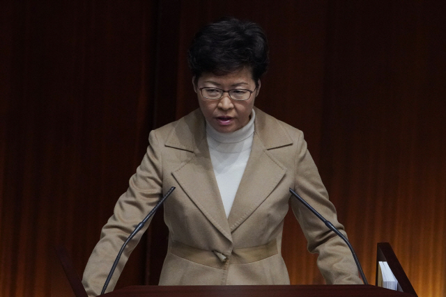 캐리 람 '시진핑, 홍콩 통제 강화하지 않겠다 말해'
