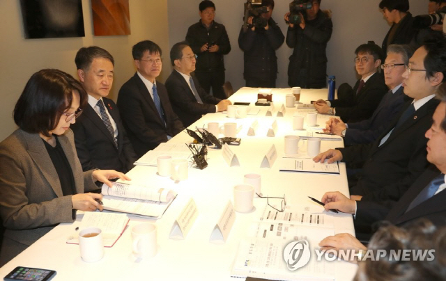 박능후 '중국인 입국 금지, 국제법상 어려운 일…큰 문제 야기'
