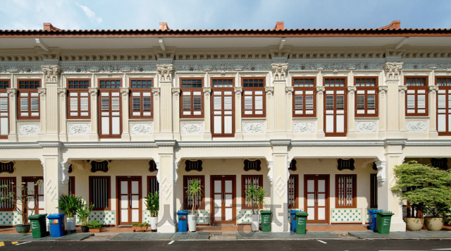 유럽의 건축 양식과 아시아풍 장식이 혼합된 숍하우스의 톡특한 외관. /마리나베이샌즈 홈페이지