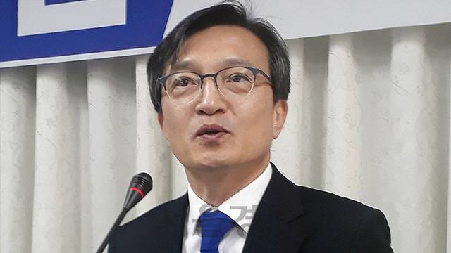 김의겸 전 靑대변인, 총선 불출마 선언 (속보)