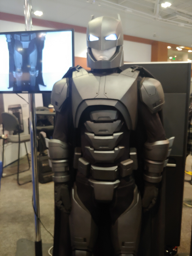 신도의 3D프린터로 제작된 베트맨 모형이 11일(현지시간) 미국 테네시주 내슈빌 뮤직시티센터에서 열린 ‘3D익스피리언스월드 2020’에서 전시됐다./백주원기자