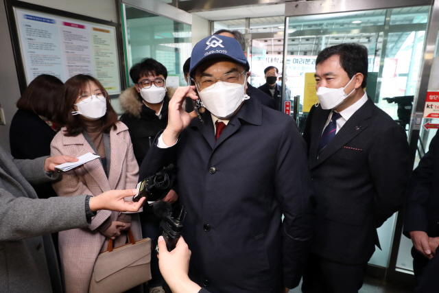 정총리 '中서 오는 유학생, 14일간 대학·지자체·당국 함께 관리'