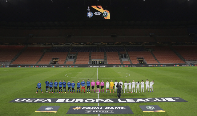 28일 이탈리아 밀라노에서 열린 인터밀란과 루도고레츠(불가리아)의 유럽축구연맹(UEFA) 유로파리그 32강 2차전이 무관중 경기로 진행되고 있다. /밀라노=AP연합뉴스