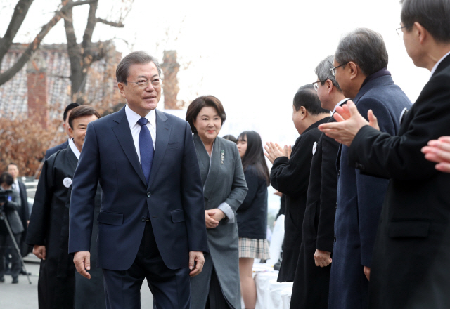 문 대통령 '오늘의 위기, 온 국민이 함께 반드시 극복'(속보)