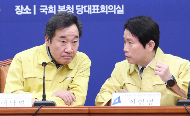 이낙연(왼쪽) 전 국무총리/연합뉴스
