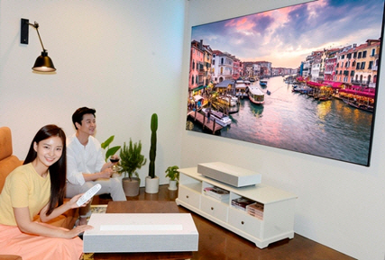 LG전자의 ‘LG 시네빔 Laser 4K’