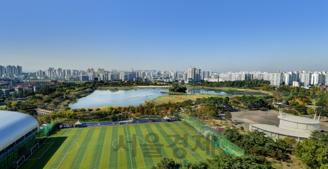 수원 만석거 전경