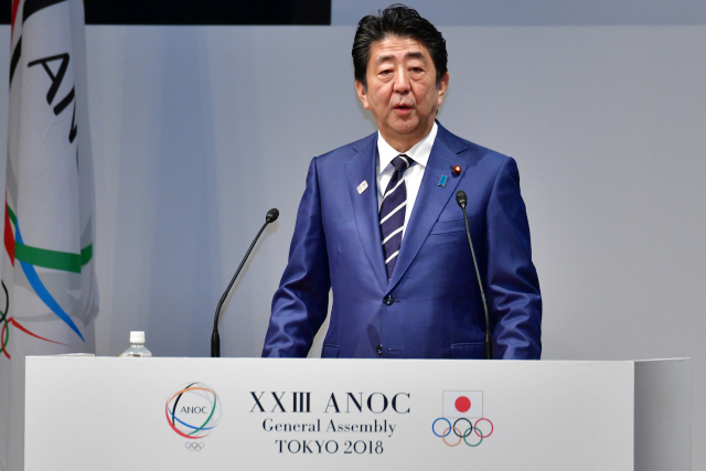 日아베 '도쿄올림픽, 연기 판단 하지 않을 수 없어'