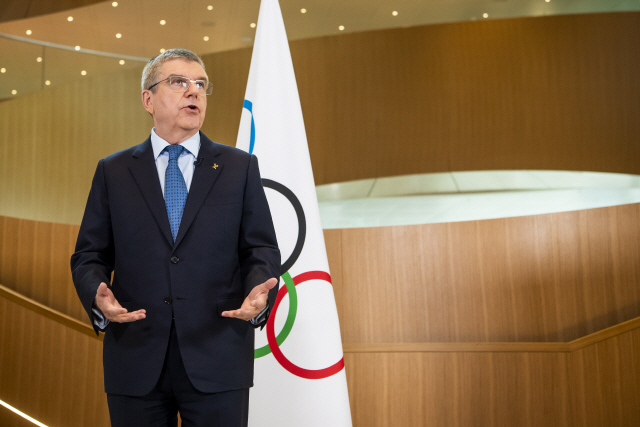 IOC '도쿄올림픽 연기 포함 세부 논의...취소는 안해'