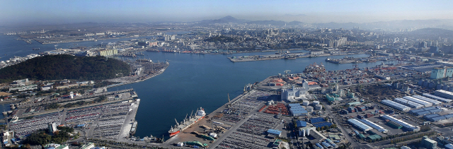 인천항 내항 전경./사진제공=인천항만공사