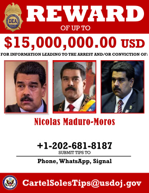 미국 국무부가 26일(현지시간) 공개한 니콜라스 마두로 베네수엘라 대통령 현상수배지. 이날 미국은 마약테러(narcoterrorism) 혐의로 마두로 대통령을 기소하며 1,500만달러(약 181억원)의 현상금을 내걸었다./AP연합뉴스