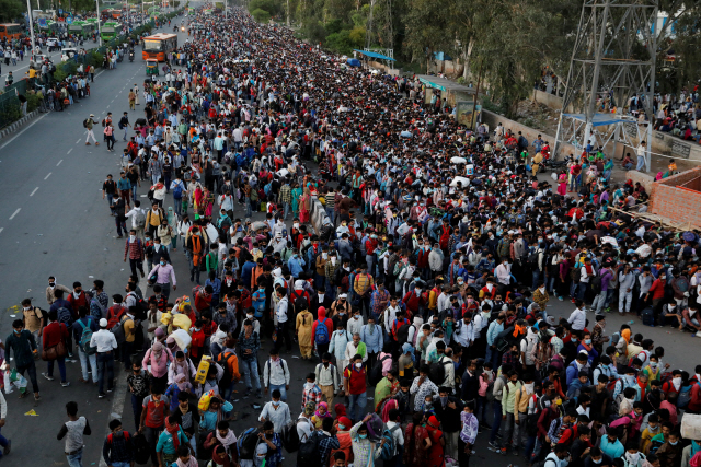 [사진] 印근로자 수십만 '뉴델리 엑소더스'