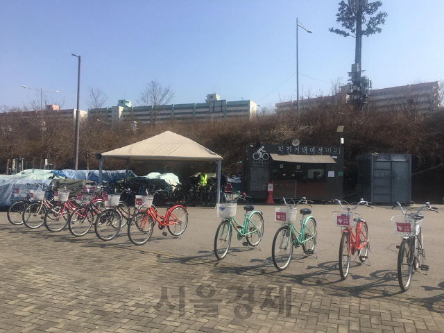 서울시, 다음달 말까지 한강공원 자전거 대여점 운영 중단