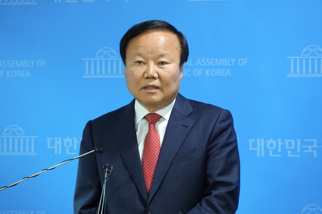 김재원 “재난지원금…나라를 협찬받아 운영하나”