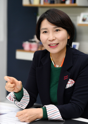 박미경 포시에스 대표 겸 한국여성벤처협회장./권욱기자