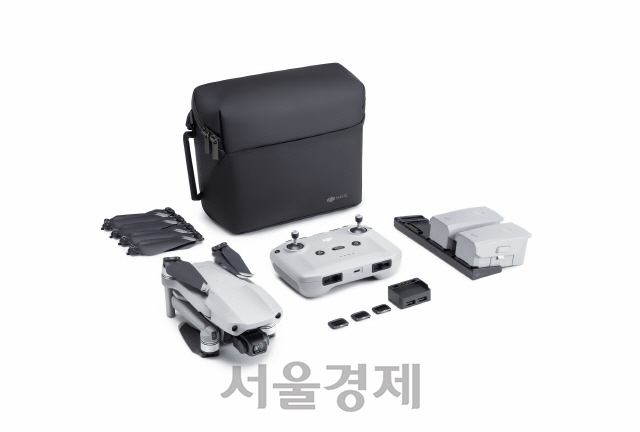 ND필터, 숄더 백, 충전 허브 등이 포함된 DJI 매빅 에어2 ‘플라이모어’ 콤보/사진제공=DJI