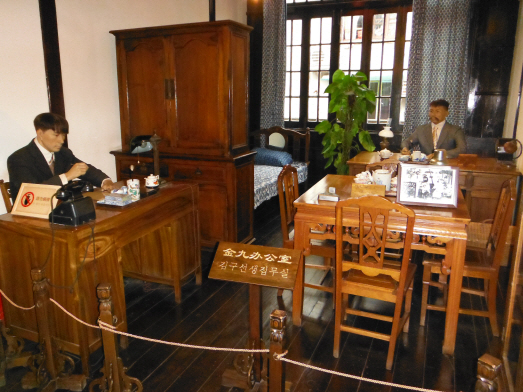 중국 상하이에 있는 대한민국임시정부청사의 김구 선생 집무실.   /사진제공=주선양한국총영사관