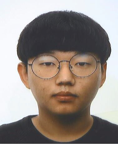 경북지방경찰청은 13일 아동청소년성보호법 위반 혐의 등으로 전날 구속된 문형욱의 이름과 나이, 얼굴(사진)을 공개했다. /경북지방경찰청 제공