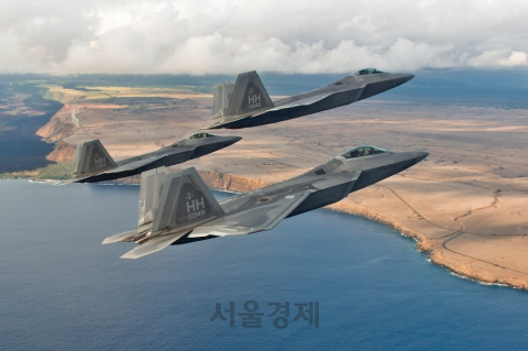 1750억원짜리 美 최첨단 F-22 스텔스 전투기 추락
