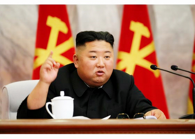돌아온 김정은 '핵 억제력 강화'... 미사일 도발로 美 압박하나