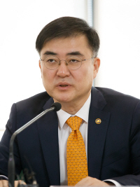 손병두 금융위 부위원장 'LCC 지원 협의 중...쌍용차는 신중 판단'