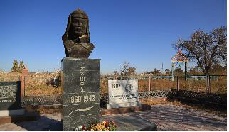 카자흐스탄에 있는 홍범도 장군 동상.    /사진제공=국방홍보원