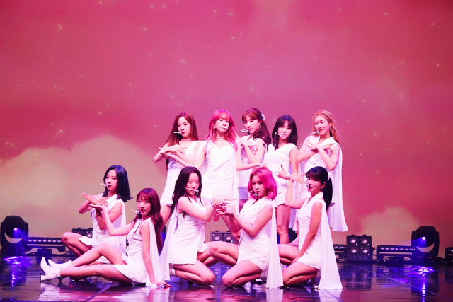 그룹 우주소녀가 새 미니앨범 ‘네버랜드(Neverland)’ 발매 기념 온라인 미디어 쇼케이스에 참석했다. / 사진=스타쉽엔터테인먼트 제공