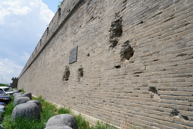 노구교 인근 완평성 성벽에 남은 ‘7·7사변’ 총격 흔적. 당시 치열했던 전투 상황을 잘 설명해준다.