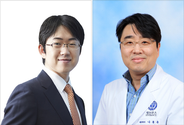‘워크온슈트4’를 공동개발한 공경철(왼쪽) KAIST교수와 나동욱 연세대 의과대학 교수/사진제공=KAIST