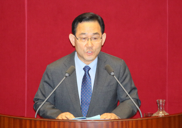 주호영 '사퇴 의지 확고하다'…만류하는 통합당