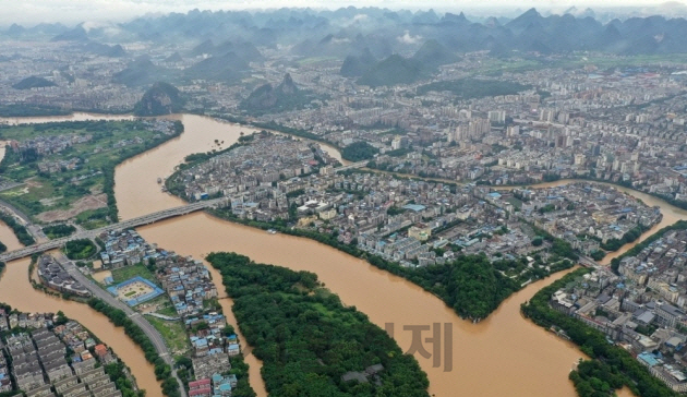 [글로벌체크] 중국 ‘코로나 사태’ 이어 ‘대홍수’로 이중 수난