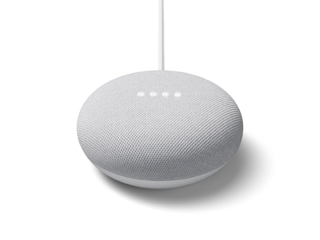 사운드와 성능이 향상된 구글의 AI 스피커 ‘네스트 미니(Nest Mini)’/사진제공=구글코리아