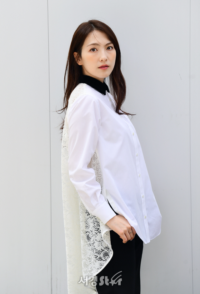 강지영, 순백의 미모 (인터뷰 포토)