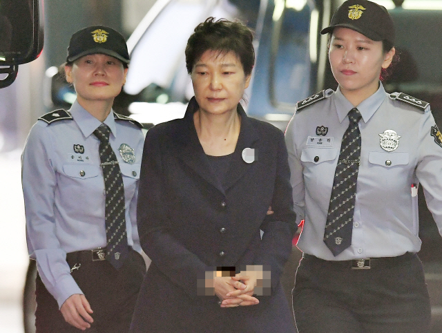 [속보] 박근혜 파기환송심서 징역 20년 선고
