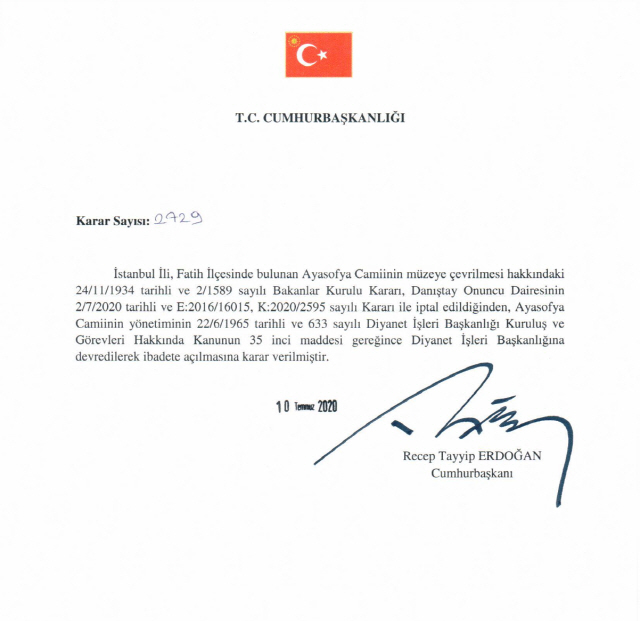 10일(현지시간) 레제프 타이이프 에르도안 터키 대통령이 성소피아를 모스크로 개조하라고 서명한 행정명령./레제프 타이이프 에르도안 터키 대통령 트위터 캡처