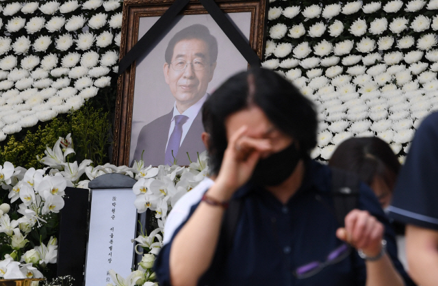 '박원순의 죽음이 나라를 쪼갰다' 해외 언론들도 조명