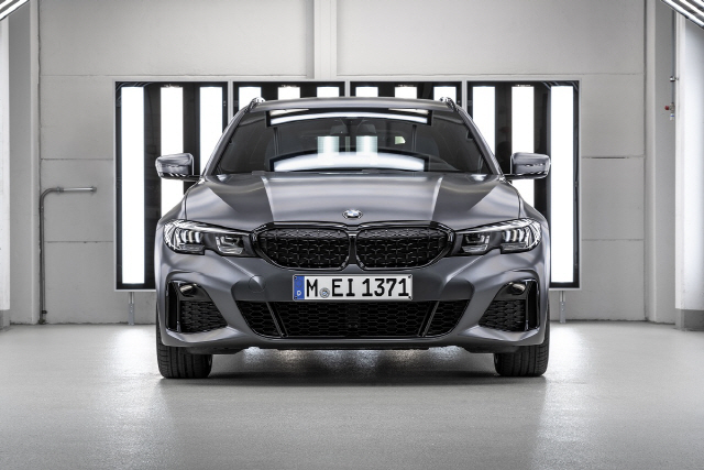 BMW의 온라인 한정판 모델 ‘M340i 퍼스트 에디션’ /사진제공=BMW코리아